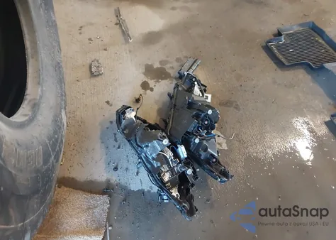 2021 Toyota Venza Le из США, поврежденный, VIN JTEAAAAH8MJ073091